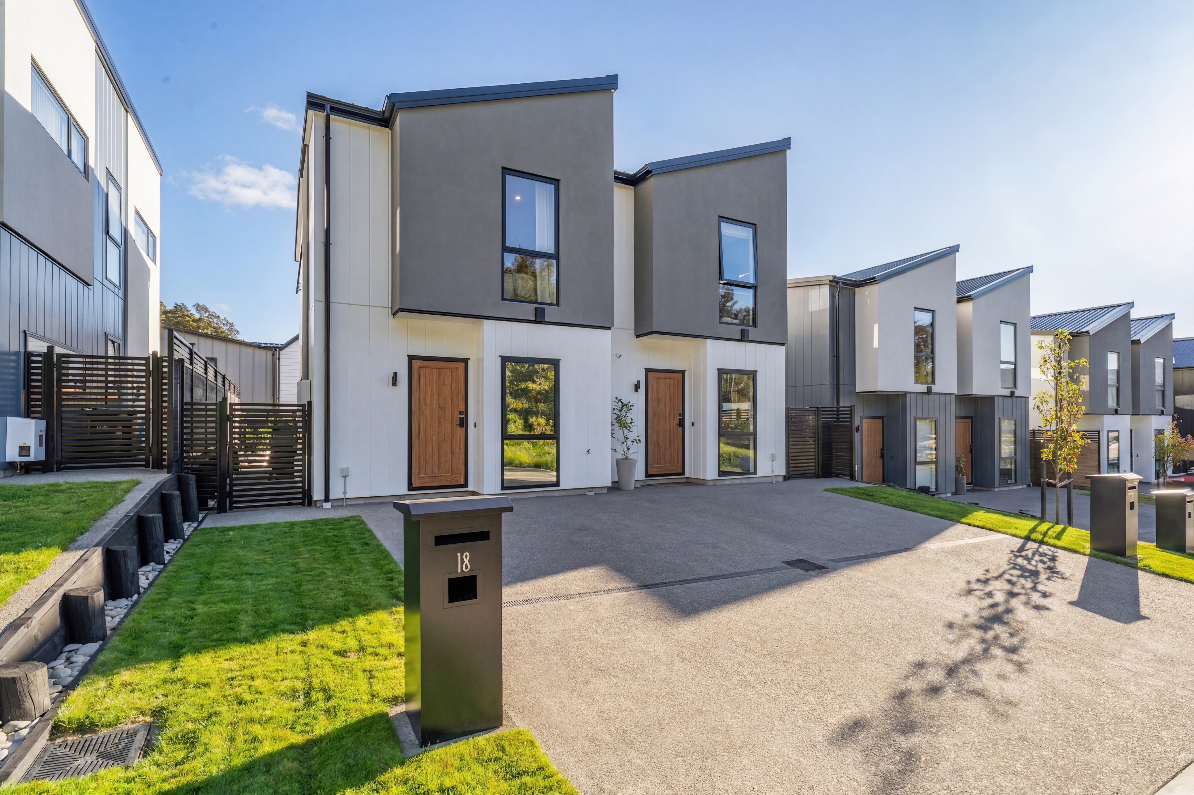  18 Joseph Bolton Crescent, Wallaceville, upper Hutt - 物件實景