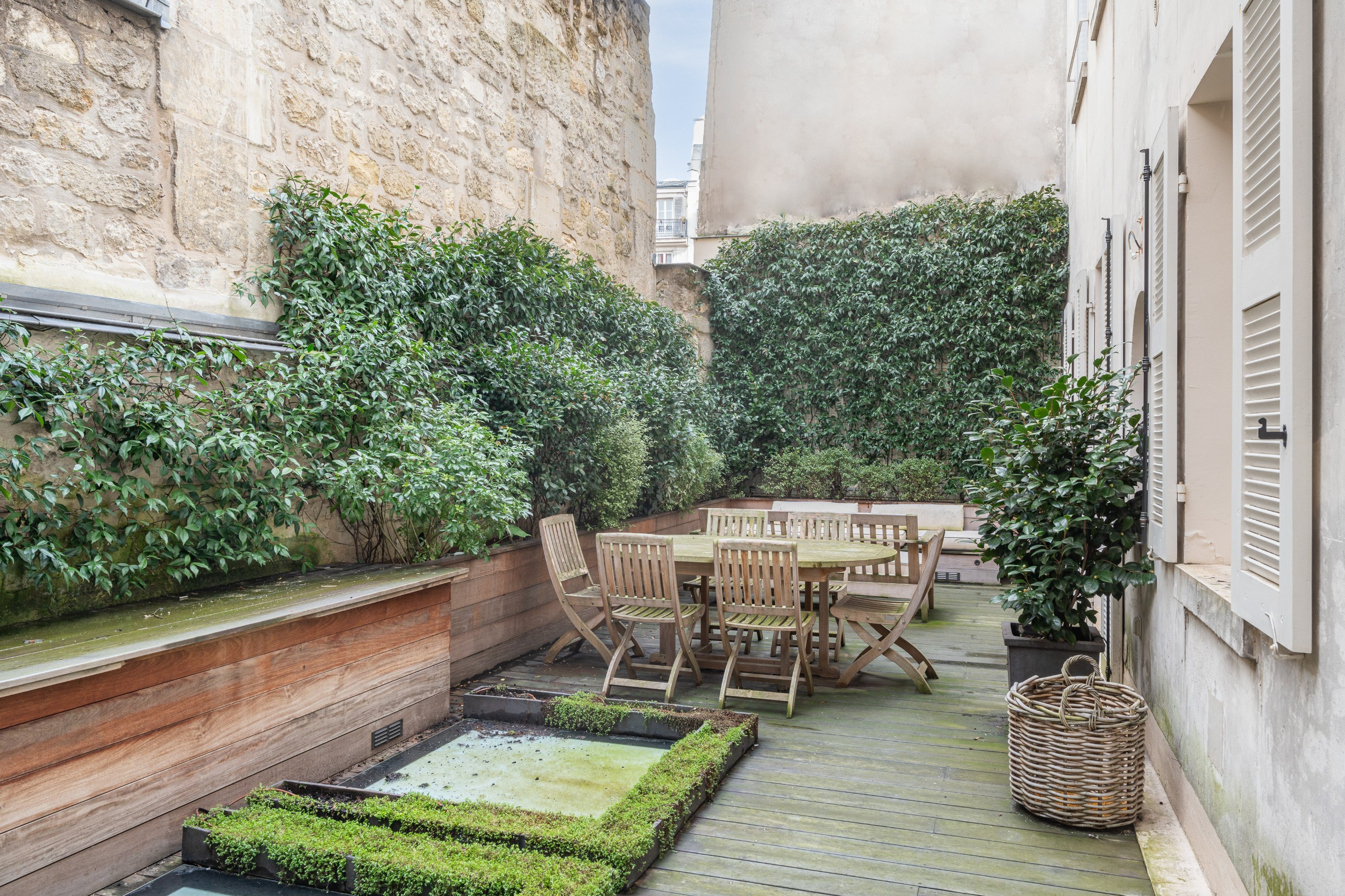  Elegant, fully renovated apartment with a spacious landscaped terrace - 物件實景