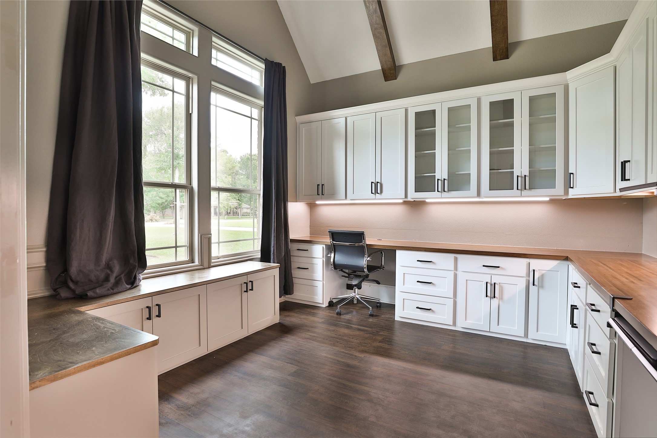  3422 Woodbine Drive - 物件實景