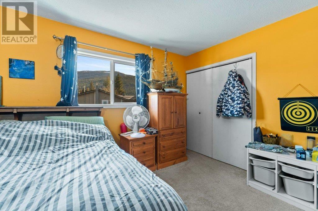 SICAMOUS, British Columbia, V0E 2V0, CA, 4 Bedrooms Bedrooms, ,2 BathroomsBathrooms,Residential,For Sale,1838473