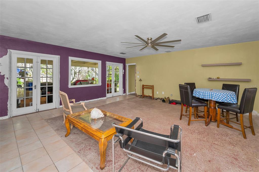 St Petersburg, Florida, 33707, United States, 2 Bedrooms Bedrooms, ,2 BathroomsBathrooms,Residential,For Sale,1926167