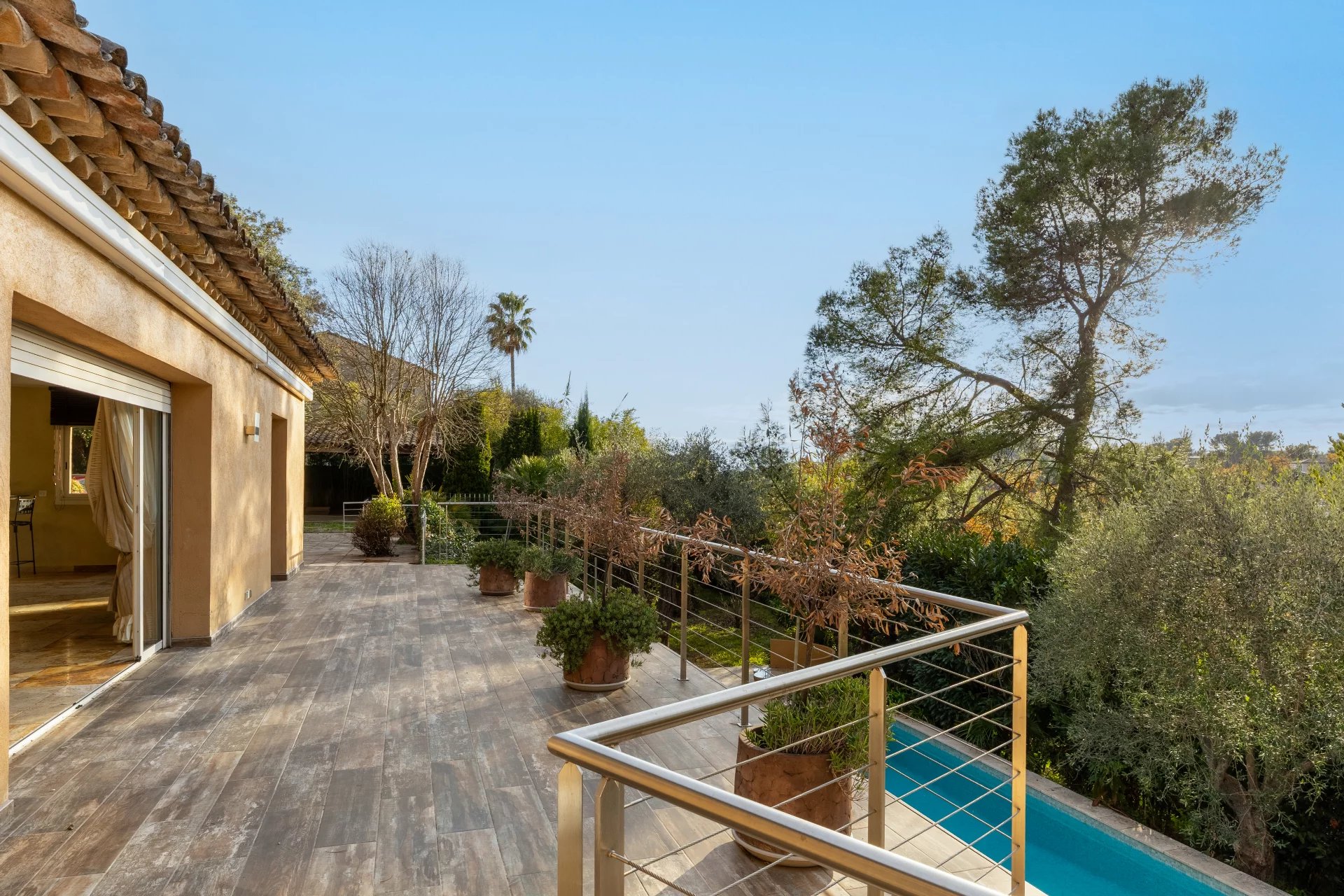 Roquefort-les-Pins, Provence-Alpes-Côte d’Azur, 06330, FR, 5 Bedrooms Bedrooms, ,4 BathroomsBathrooms,Residential,For Sale,1999073