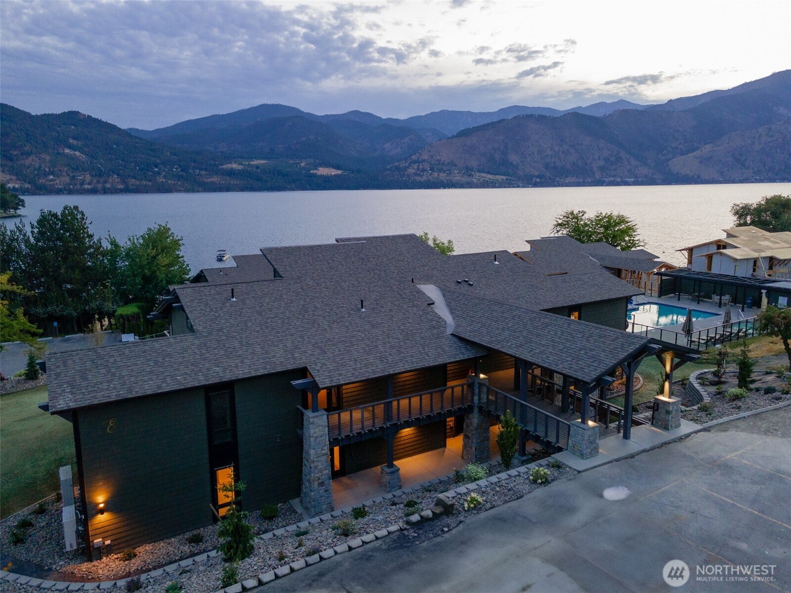 Manson, Washington, 98831, United States, 3 Bedrooms Bedrooms, ,2 BathroomsBathrooms,Residential,For Sale,1941699