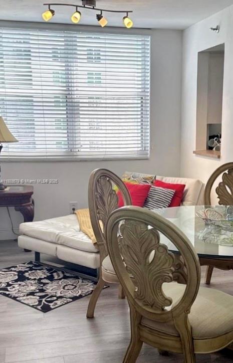 Miami, Florida, 33131, United States, 2 Bedrooms Bedrooms, ,2 BathroomsBathrooms,Residential,For Sale,1827801