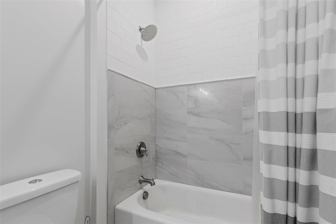 Lawrenceville, Pennsylvania, 15201, United States, 2 Bedrooms Bedrooms, ,4 BathroomsBathrooms,Residential,For Sale,1751252