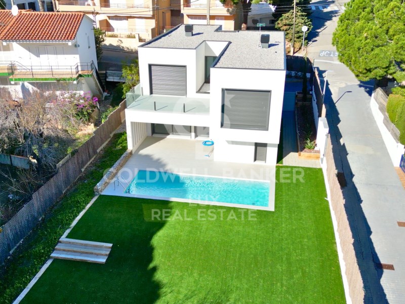 Girona, Llan??, Carboneres- La Farella, Carboneres, Llançà, Catalonia, ES, 5 Bedrooms Bedrooms, ,4 BathroomsBathrooms,Residential,For Sale,Girona, Llan??, Carboneres- La Farella, Carboneres,1449237