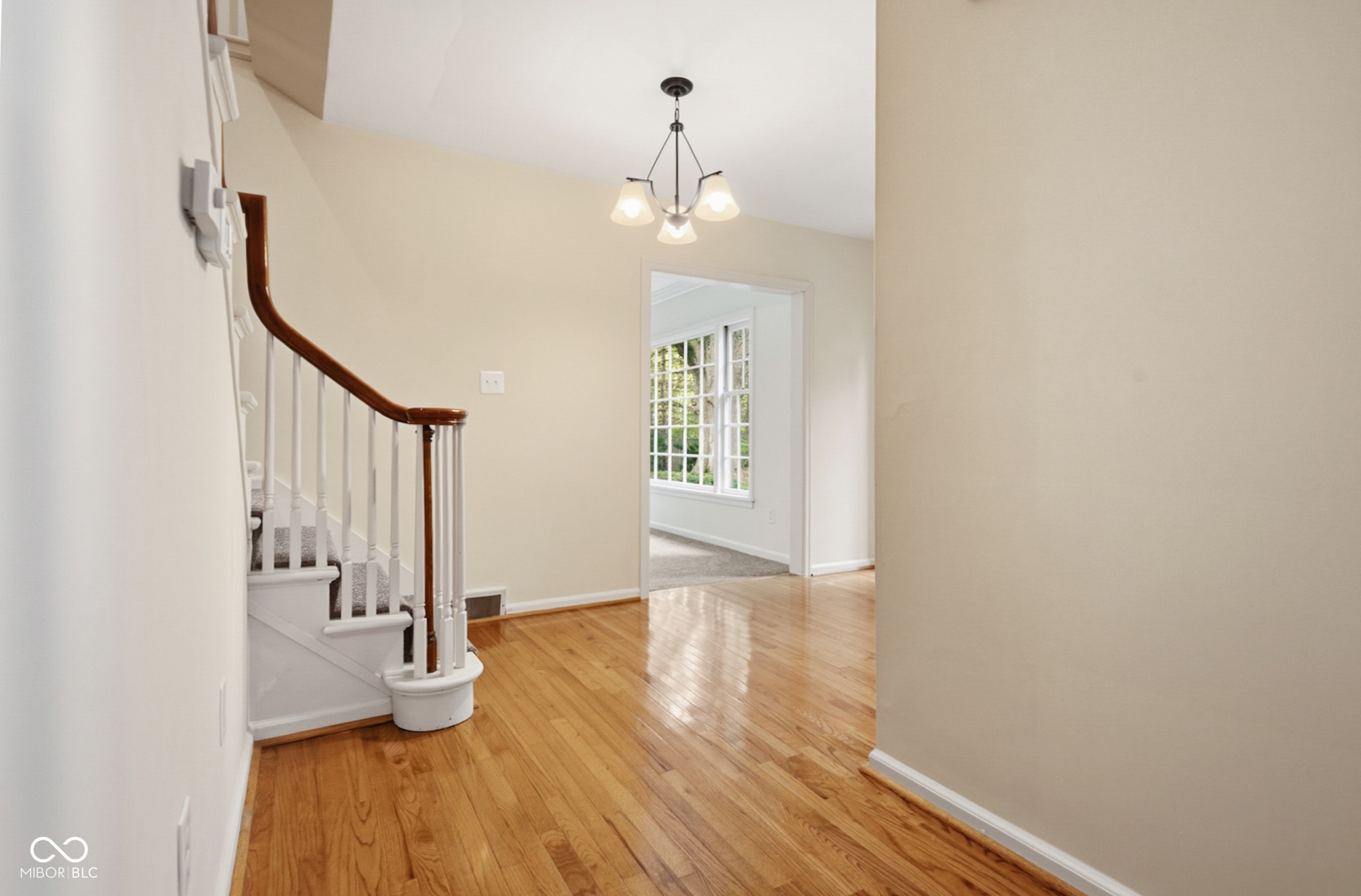 Columbus, Indiana, 47201, United States, 4 Bedrooms Bedrooms, ,3 BathroomsBathrooms,Residential,For Sale,1979631