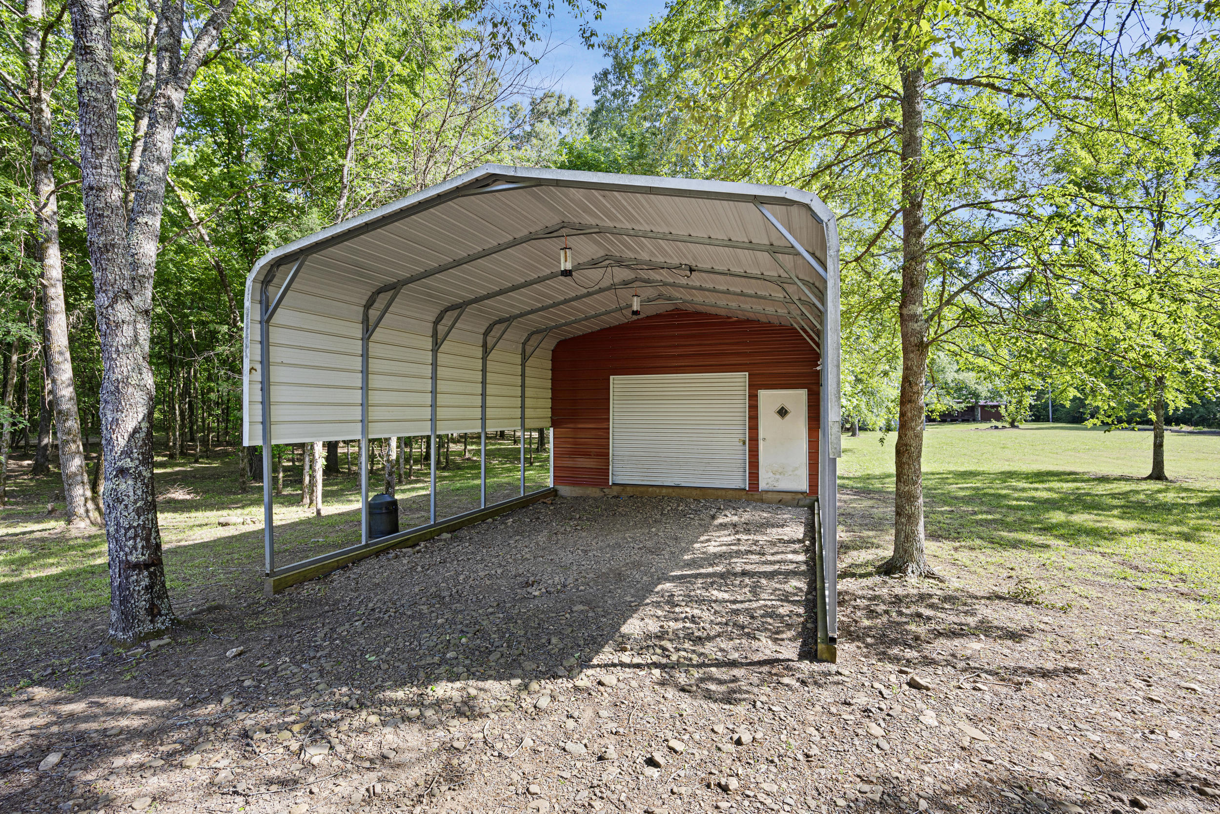 Pettigrew, Arkansas, 72752, United States, 5 Bedrooms Bedrooms, ,4 BathroomsBathrooms,Residential,For Sale,1826540