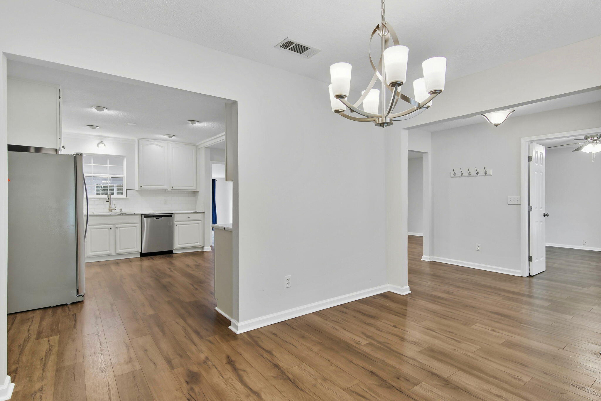 Niceville, Florida, 32578, United States, 4 Bedrooms Bedrooms, ,2 BathroomsBathrooms,Residential,For Sale,1961467