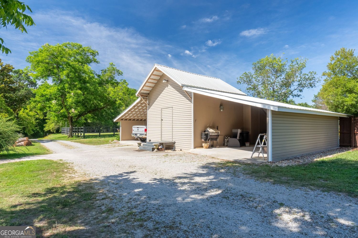 Molena, Georgia, 30258, United States, 4 Bedrooms Bedrooms, ,2 BathroomsBathrooms,Residential,For Sale,1894603