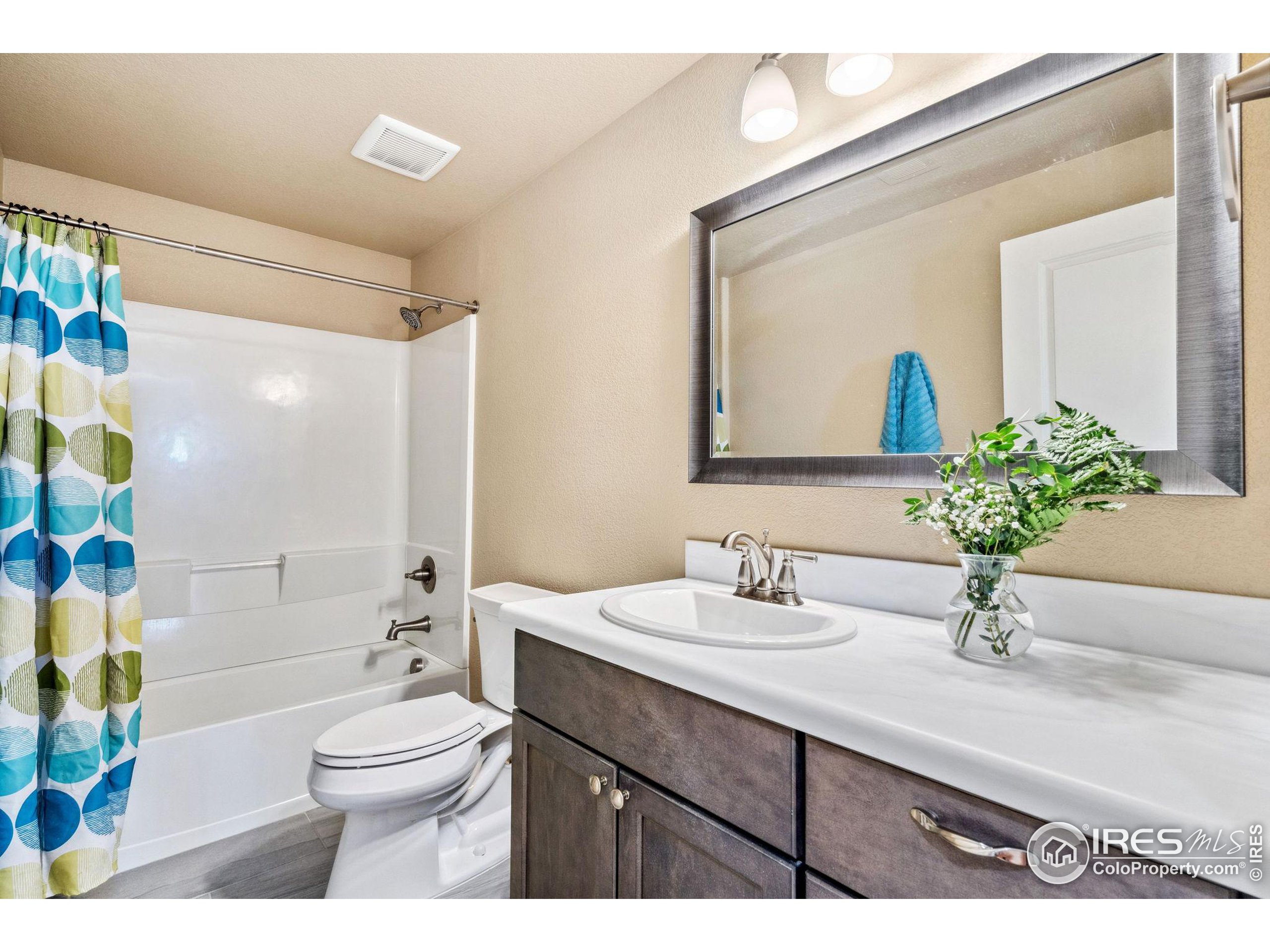 Wellington, Colorado, 80549, United States, 5 Bedrooms Bedrooms, ,3 BathroomsBathrooms,Residential,For Sale,1960485