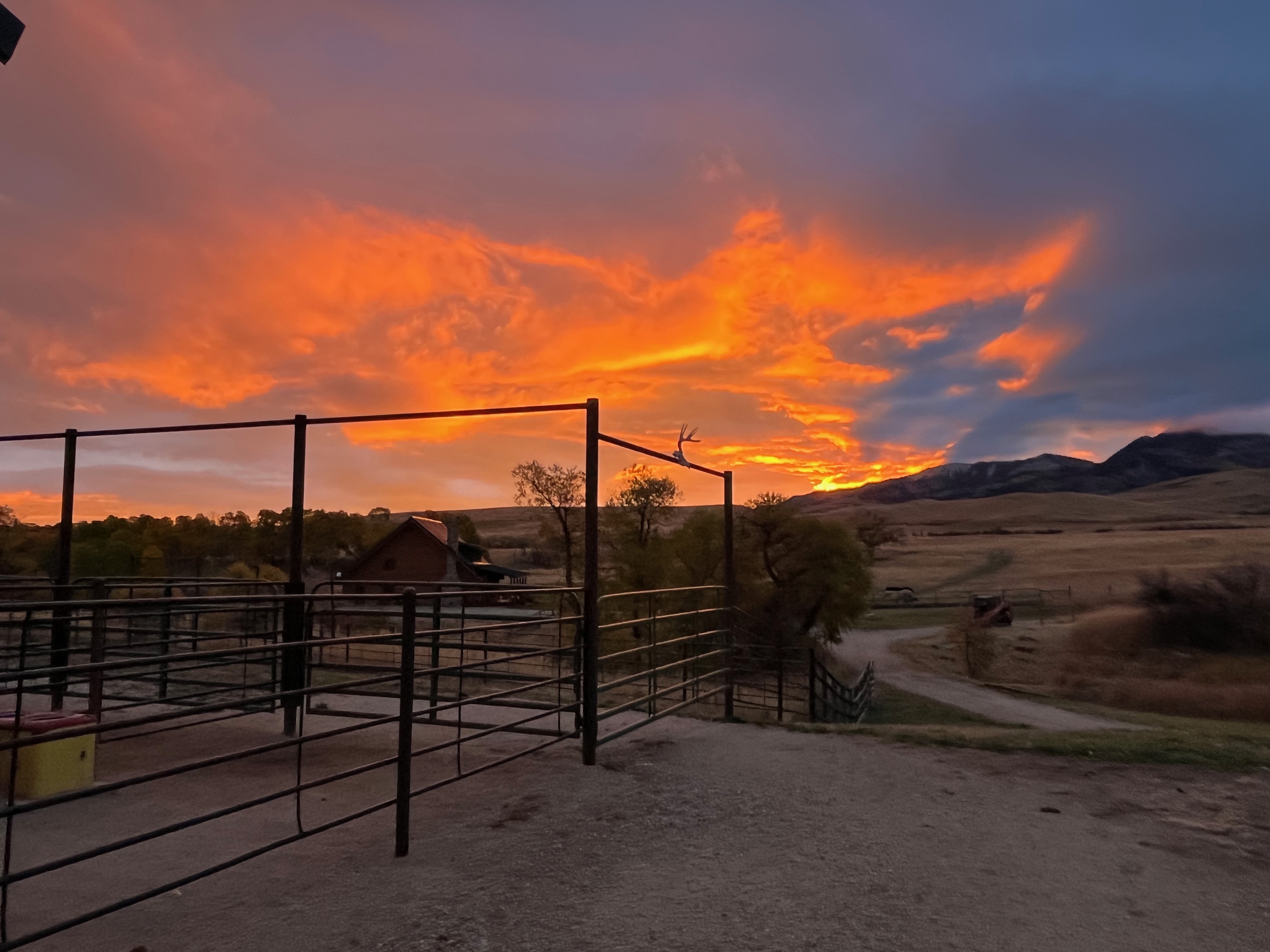 Big Horn, Wyoming, 82833, United States, ,Residential,For Sale,1887054
