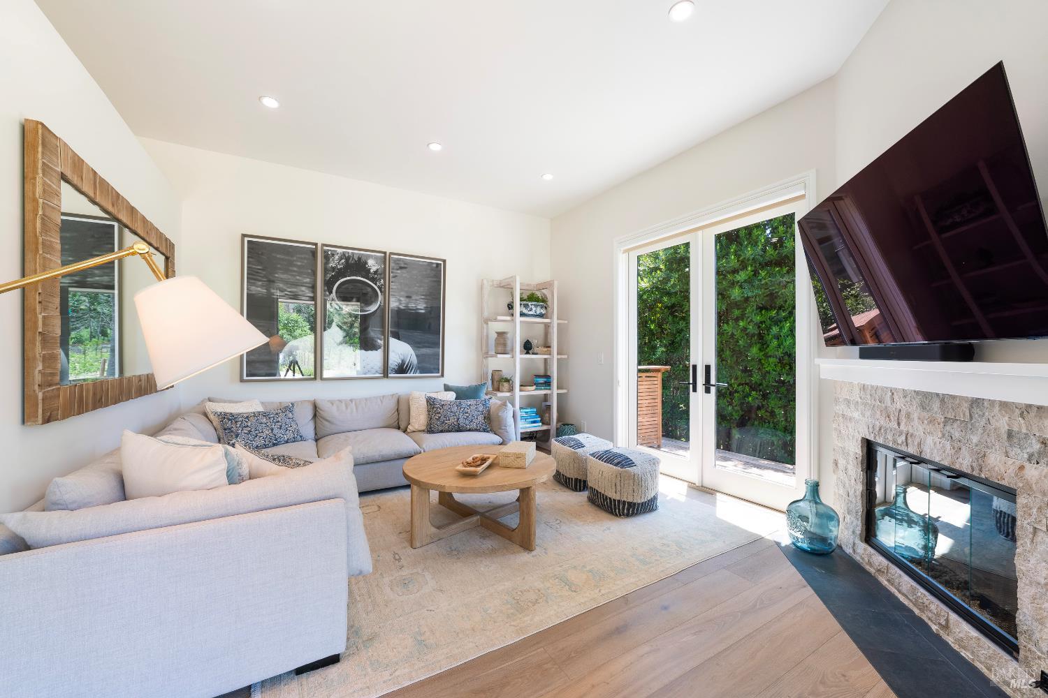Calistoga, California, 94515, United States, 4 Bedrooms Bedrooms, ,5 BathroomsBathrooms,Residential,For Sale,1882697