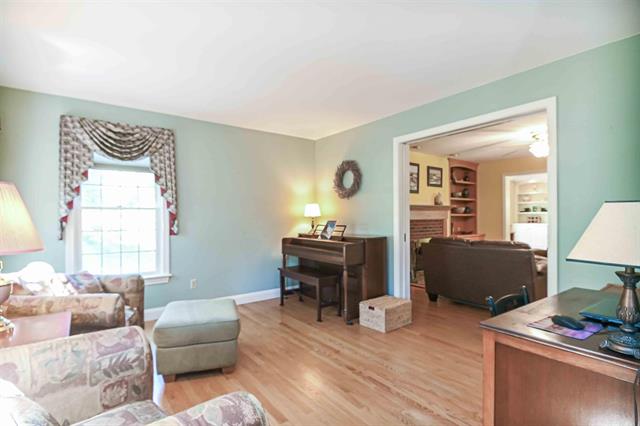Bow, New Hampshire, 03304, United States, 4 Bedrooms Bedrooms, ,3 BathroomsBathrooms,Residential,For Sale,1900583