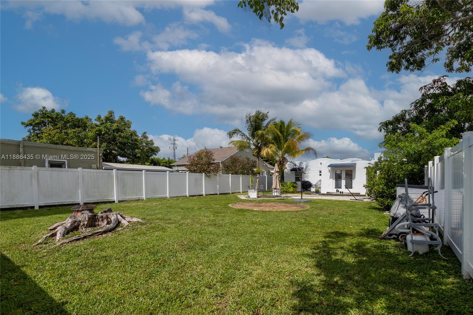 Miami, Florida, 33125, United States, 2 Bedrooms Bedrooms, ,1 BathroomBathrooms,Residential,For Sale,1954935