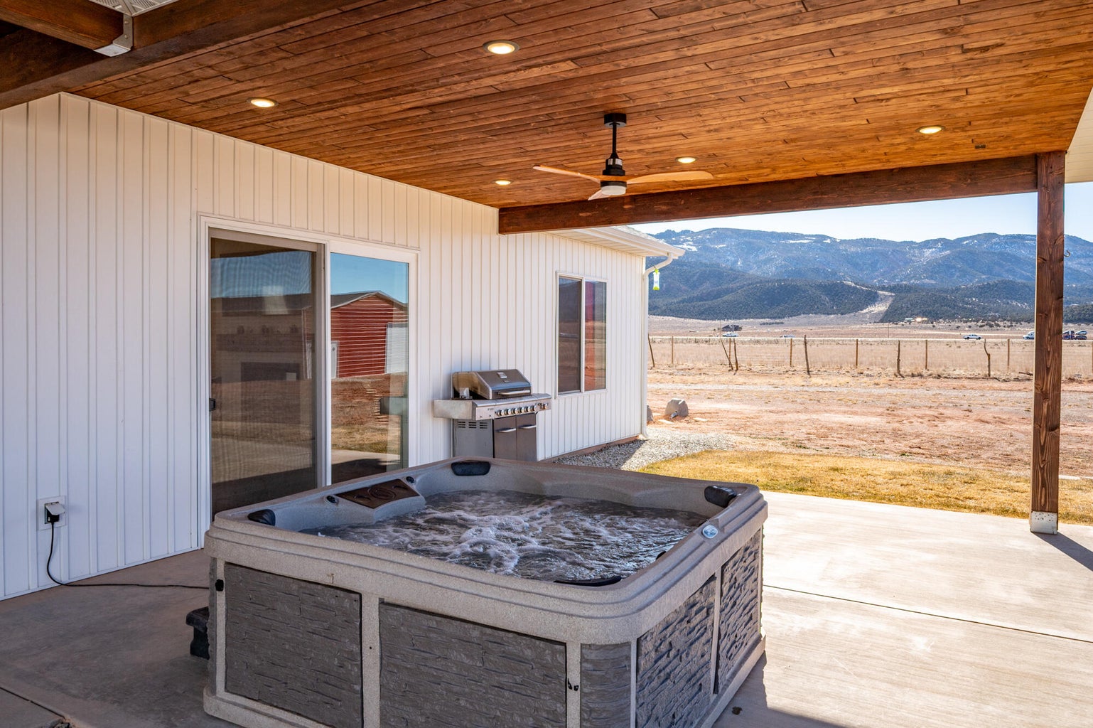 Parowan, Utah, 84761, United States, 3 Bedrooms Bedrooms, ,3 BathroomsBathrooms,Residential,For Sale,1992445