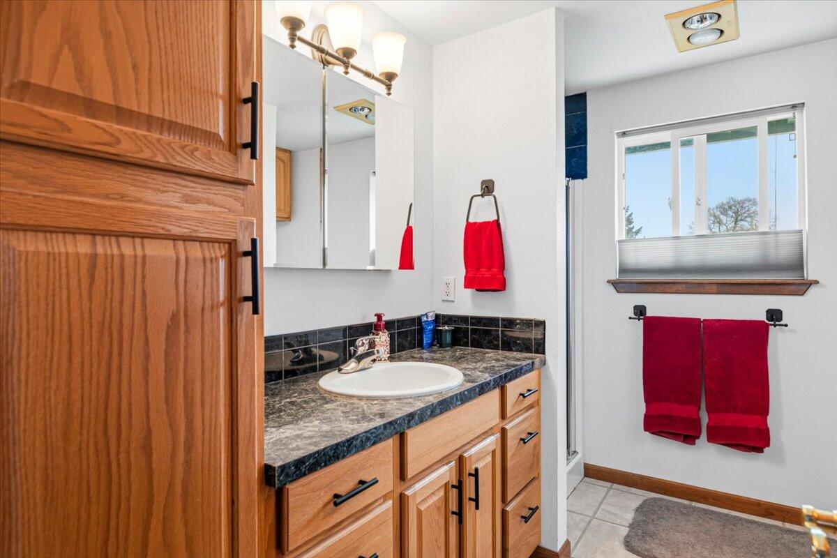 Redmond, Oregon, 97756, United States, 4 Bedrooms Bedrooms, ,2 BathroomsBathrooms,Residential,For Sale,2039824