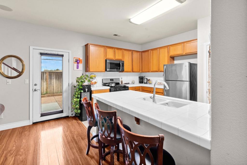 Greenfield, California, 93927, United States, 4 Bedrooms Bedrooms, ,3 BathroomsBathrooms,Residential,For Sale,1990832