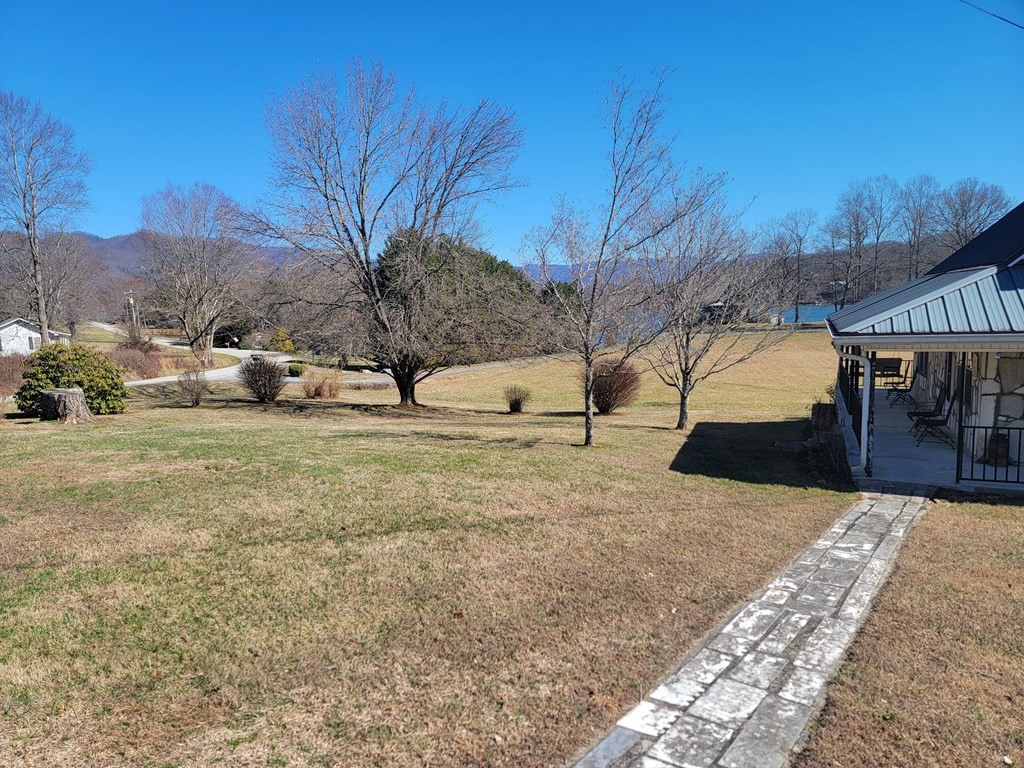 Hayesville, North Carolina, 28904, United States, 3 Bedrooms Bedrooms, ,1 BathroomBathrooms,Residential,For Sale,1887043