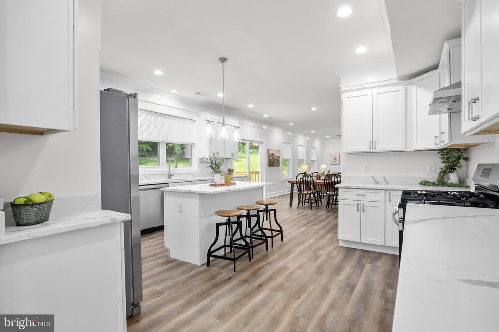 Fredericksburg, Virginia, 22408, United States, 4 Bedrooms Bedrooms, ,4 BathroomsBathrooms,Residential,For Sale,1737760