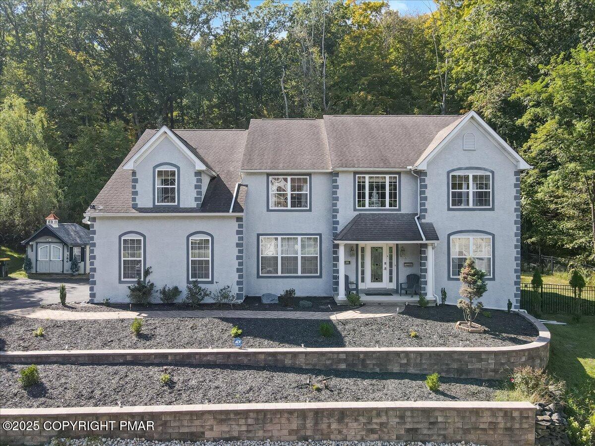 East Stroudsburg, Pennsylvania, 18302, United States, 5 Bedrooms Bedrooms, ,4 BathroomsBathrooms,Residential,For Sale,1980579