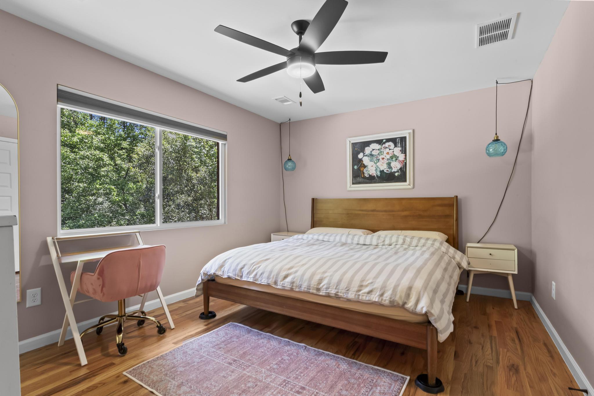  Thoughtfully Designed, Fully Renovated Home - 物件實景