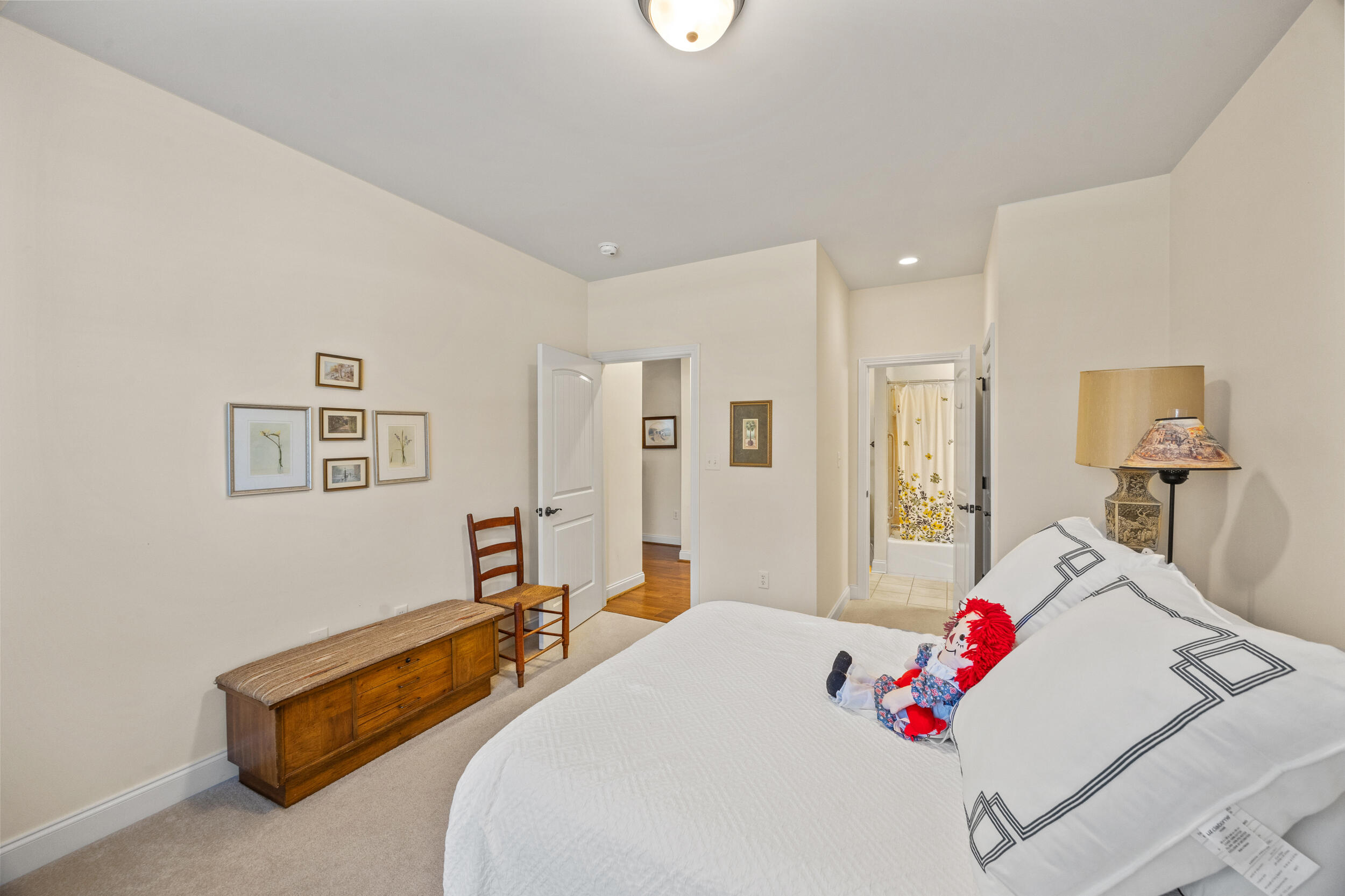 Lexington, Kentucky, 40503, United States, 2 Bedrooms Bedrooms, ,2 BathroomsBathrooms,Residential,For Sale,1995955