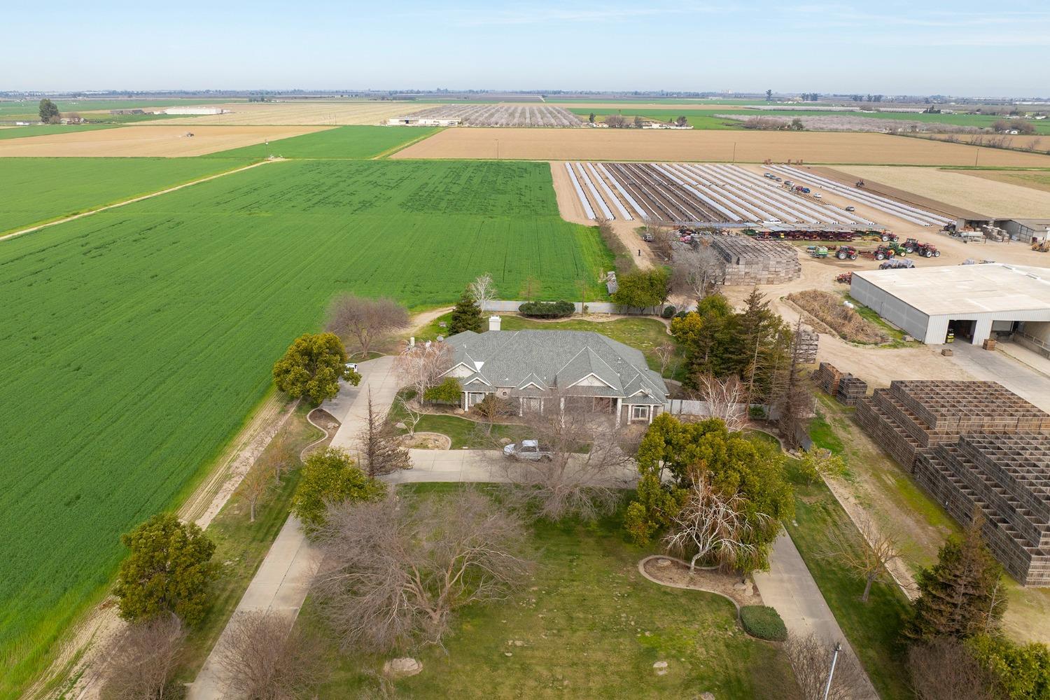 Livingston, California, 95334, United States, 5 Bedrooms Bedrooms, ,4 BathroomsBathrooms,Residential,For Sale,2005232