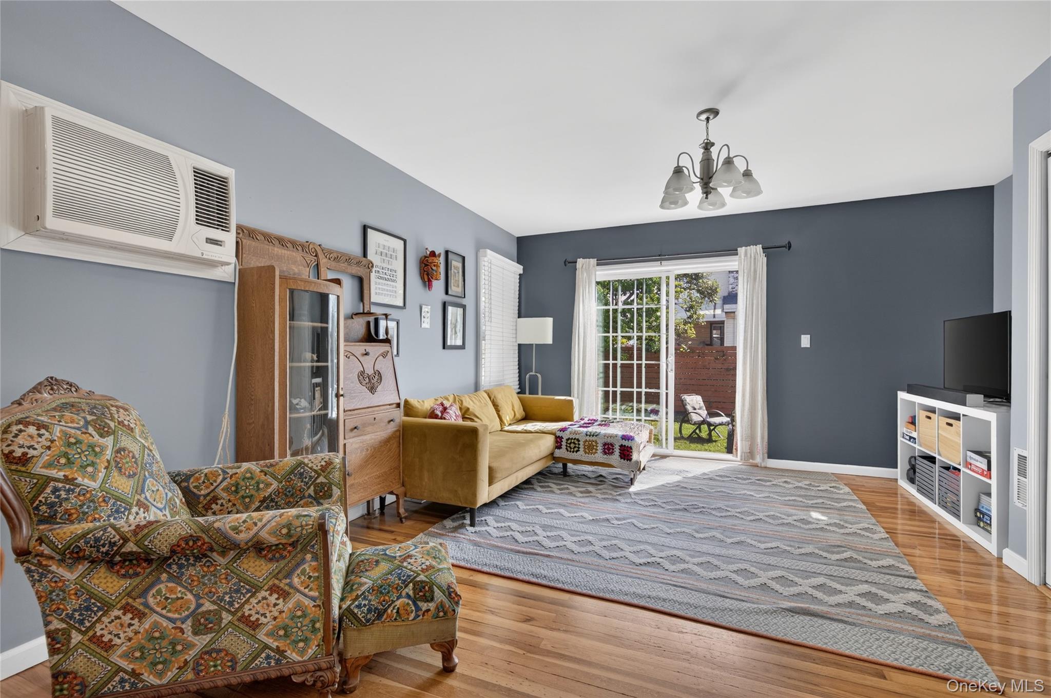  120 Bert Avenue, Westbury, NY, 11590 - 物件實景