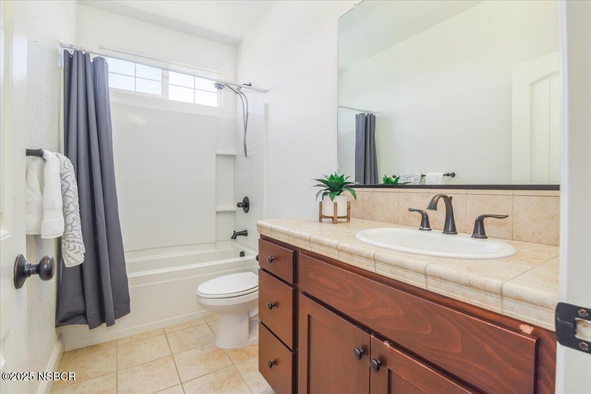 Lompoc, California, 93436, United States, 5 Bedrooms Bedrooms, ,4 BathroomsBathrooms,Residential,For Sale,1903001