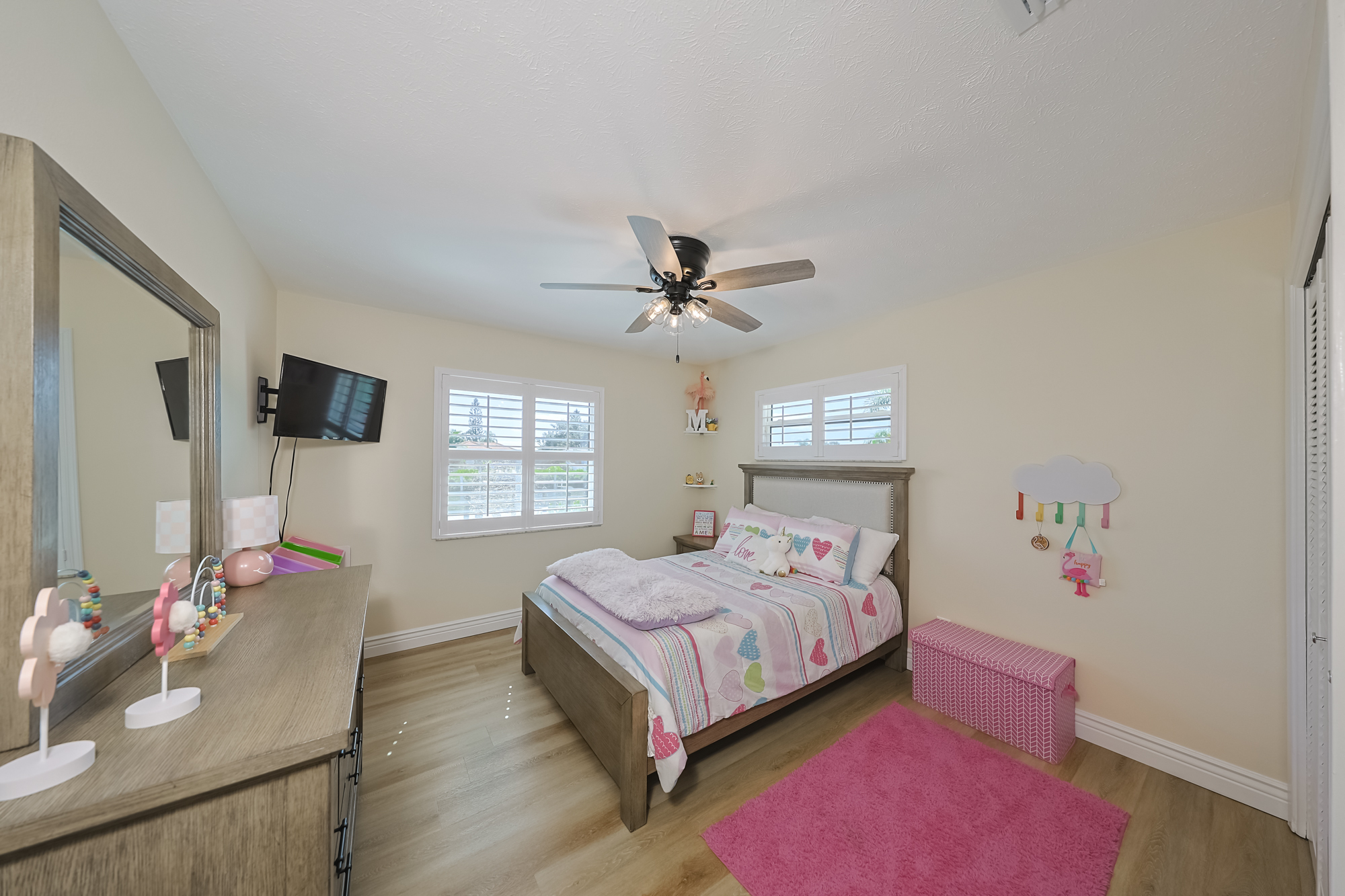 Apollo Beach, Florida, 33572, United States, 4 Bedrooms Bedrooms, ,2 BathroomsBathrooms,Residential,For Sale,1992760