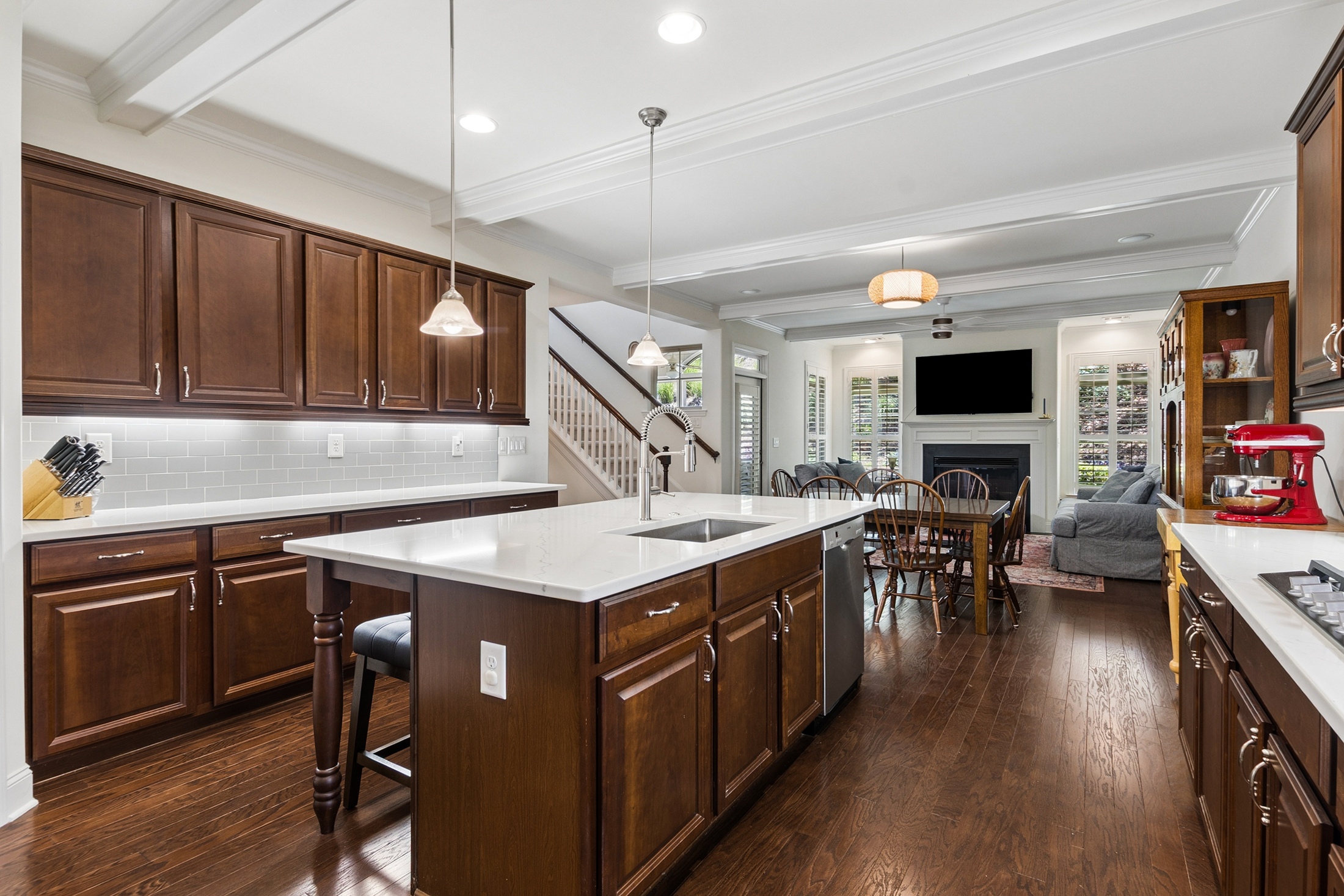  Come Together in this Beautifully Maintained Home in Wellstone - 物件實景