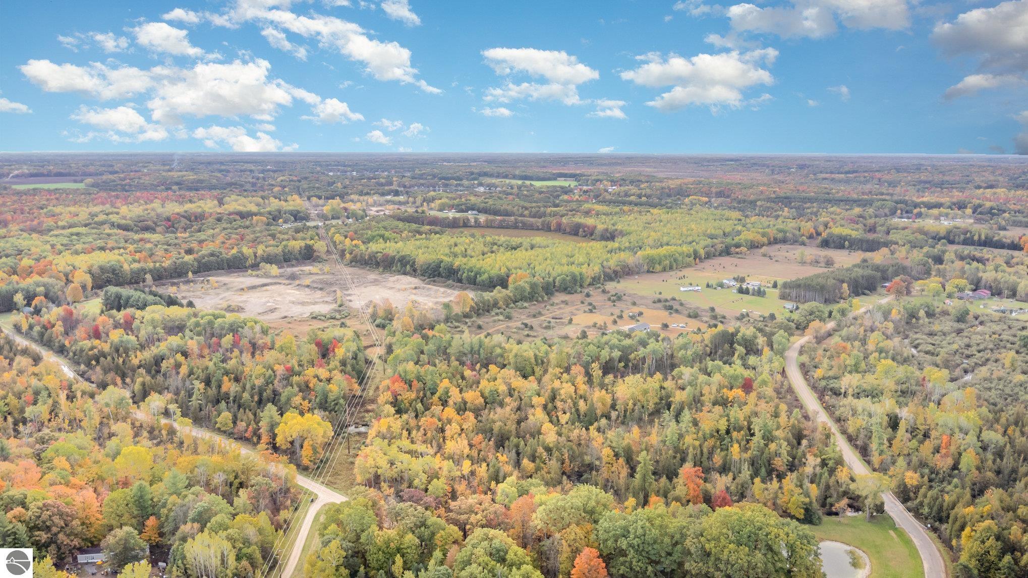 Vestaburg, Michigan, 48891, United States, 6 Bedrooms Bedrooms, ,3 BathroomsBathrooms,Residential,For Sale,1976935