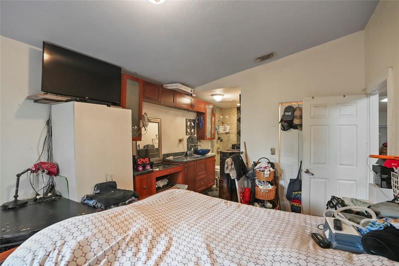 Hialeah, Florida, 33018, United States, 3 Bedrooms Bedrooms, ,2 BathroomsBathrooms,Residential,For Sale,1897318