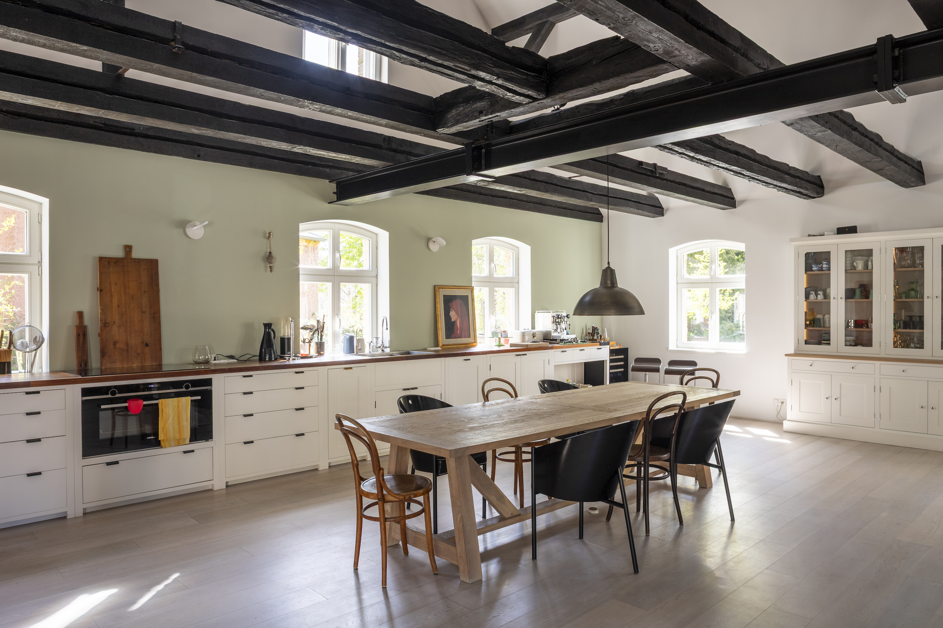  Historical School Reimagined – Exceptional Living with Architectural Depth - 物件實景