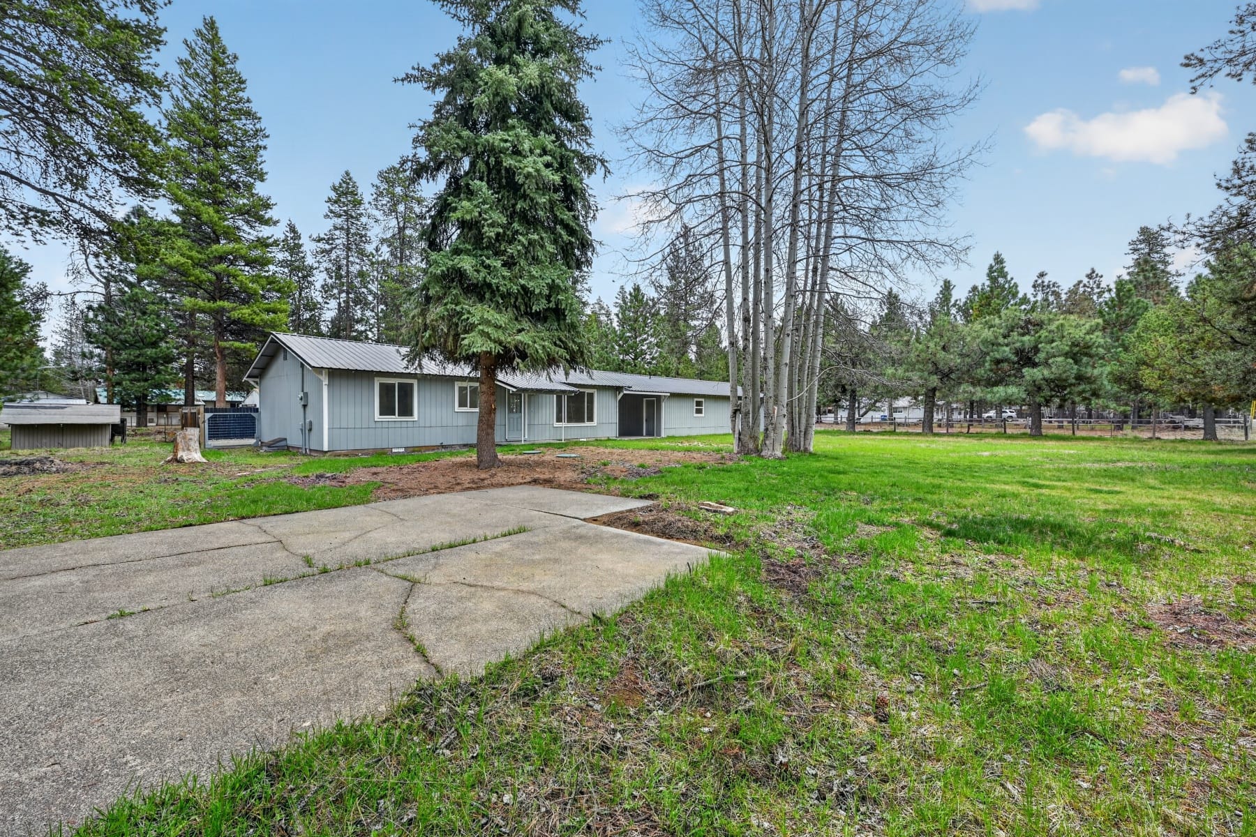  51448 Cedar Road La Pine, OR 97739 - 物件實景