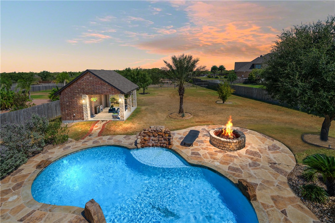 Corpus Christi, Texas, 78414, United States, 5 Bedrooms Bedrooms, ,4 BathroomsBathrooms,Residential,For Sale,1941748