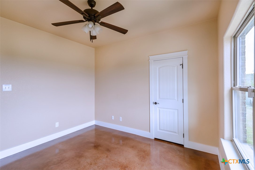 Gatesville, Texas, 76528, United States, 3 Bedrooms Bedrooms, ,3 BathroomsBathrooms,Residential,For Sale,1989706