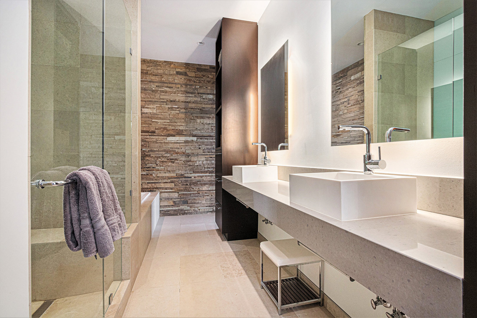 Dowagiac, Michigan, 49047, United States, 4 Bedrooms Bedrooms, ,5 BathroomsBathrooms,Residential,For Sale,1974252