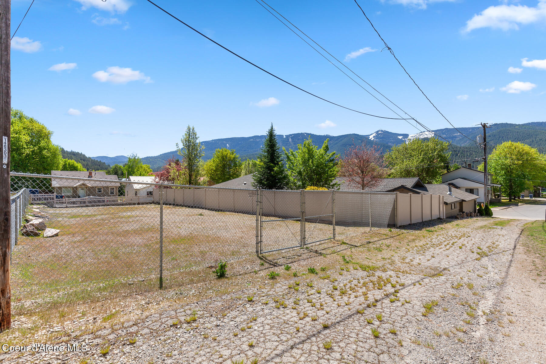 Kellogg, Idaho, 83837, United States, 3 Bedrooms Bedrooms, ,3 BathroomsBathrooms,Residential,For Sale,1915228