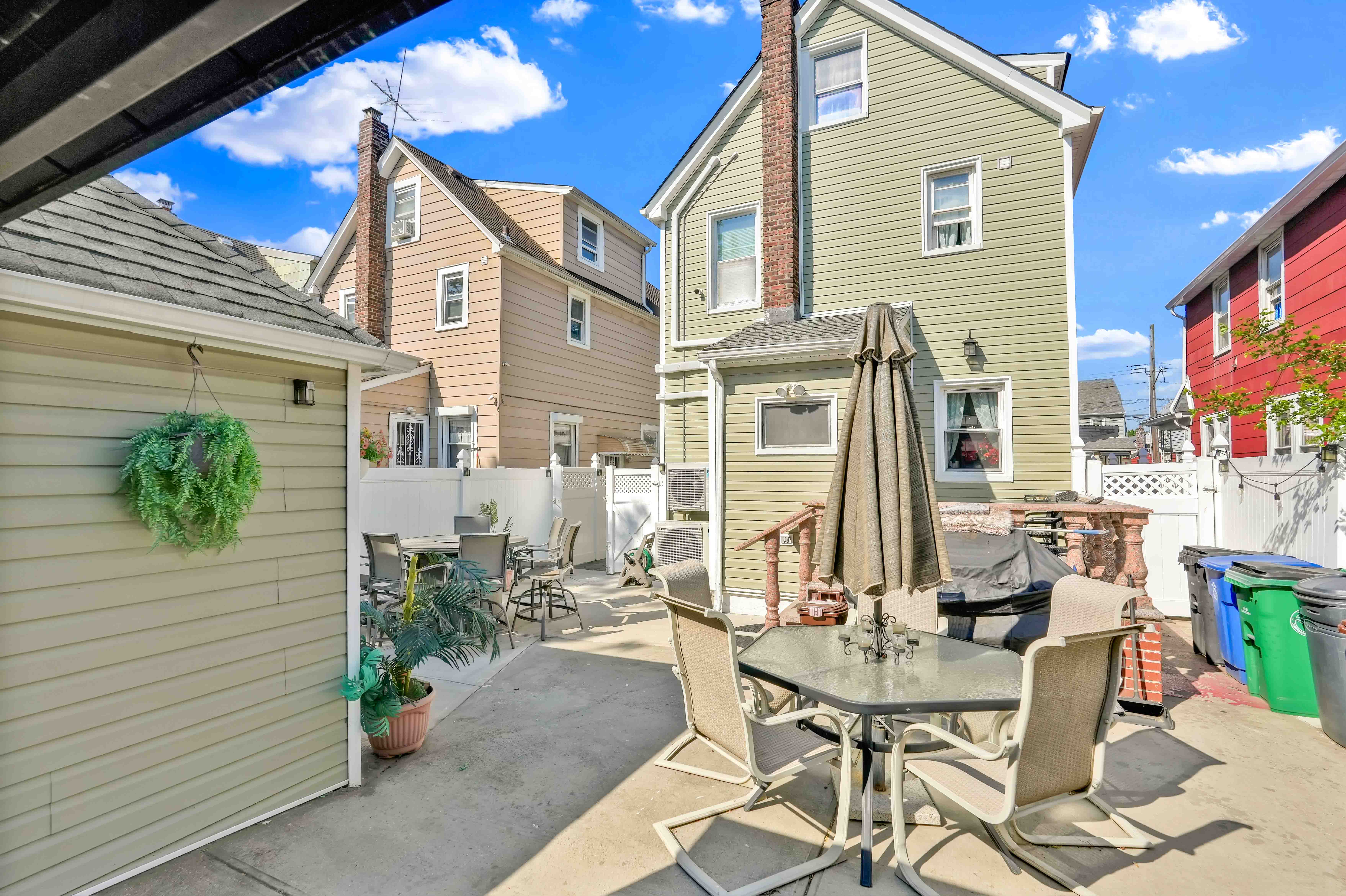 Queens Village, New York, 11429, United States, 4 Bedrooms Bedrooms, ,3 BathroomsBathrooms,Residential,For Sale,2048464