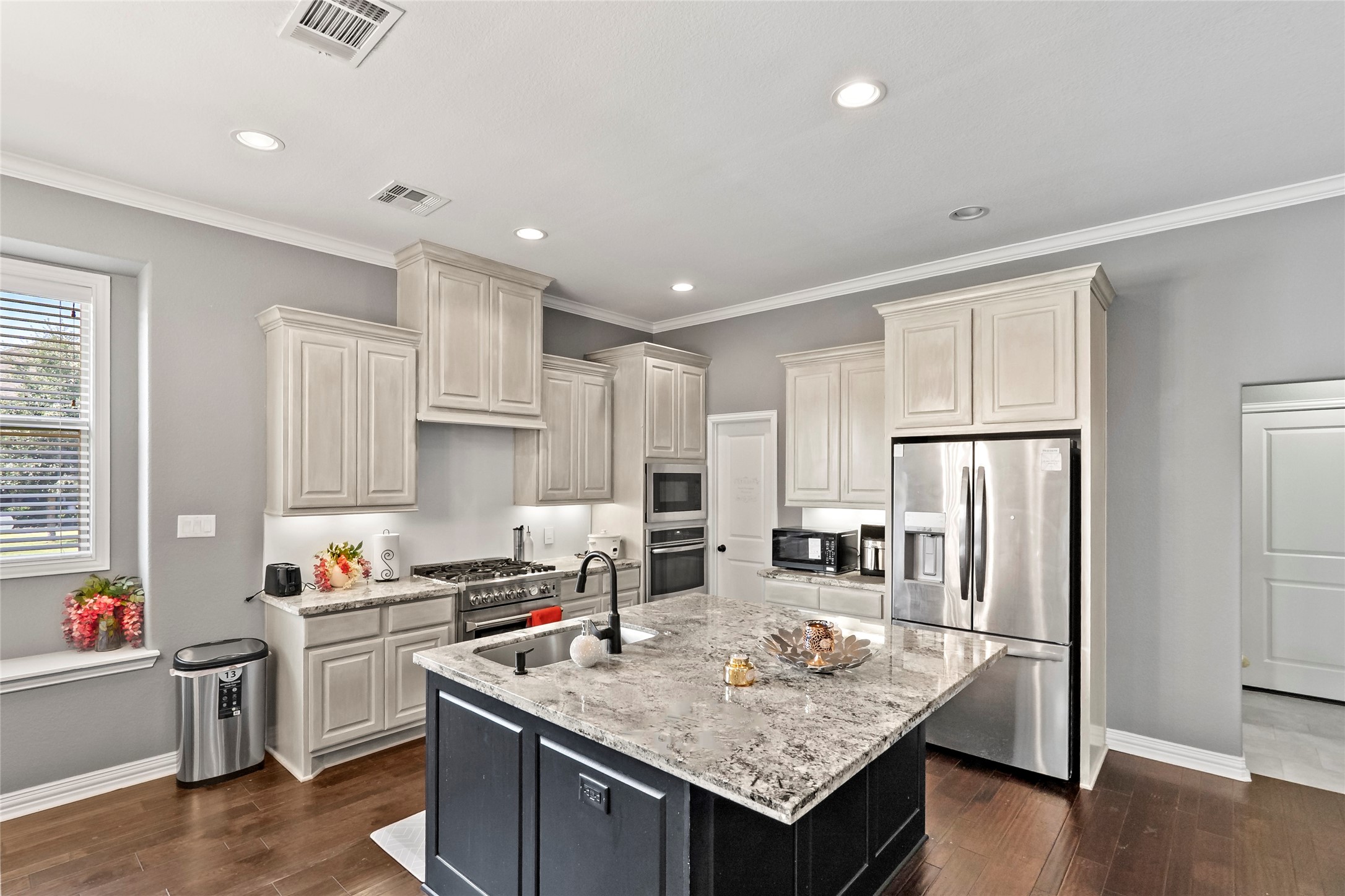 College Station, Texas, 77845, United States, 4 Bedrooms Bedrooms, ,3 BathroomsBathrooms,Residential,For Sale,1994441