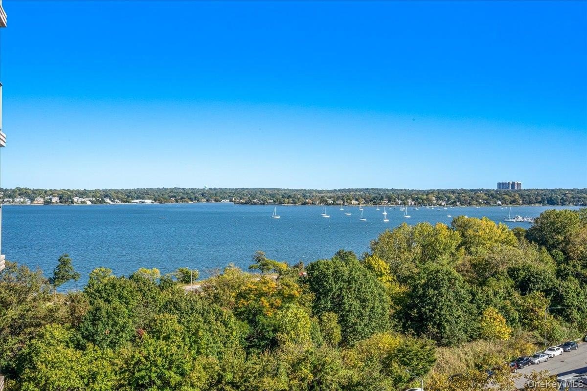 Bayside, New York, 11360, United States, 2 Bedrooms Bedrooms, ,2 BathroomsBathrooms,Residential,For Sale,2048855