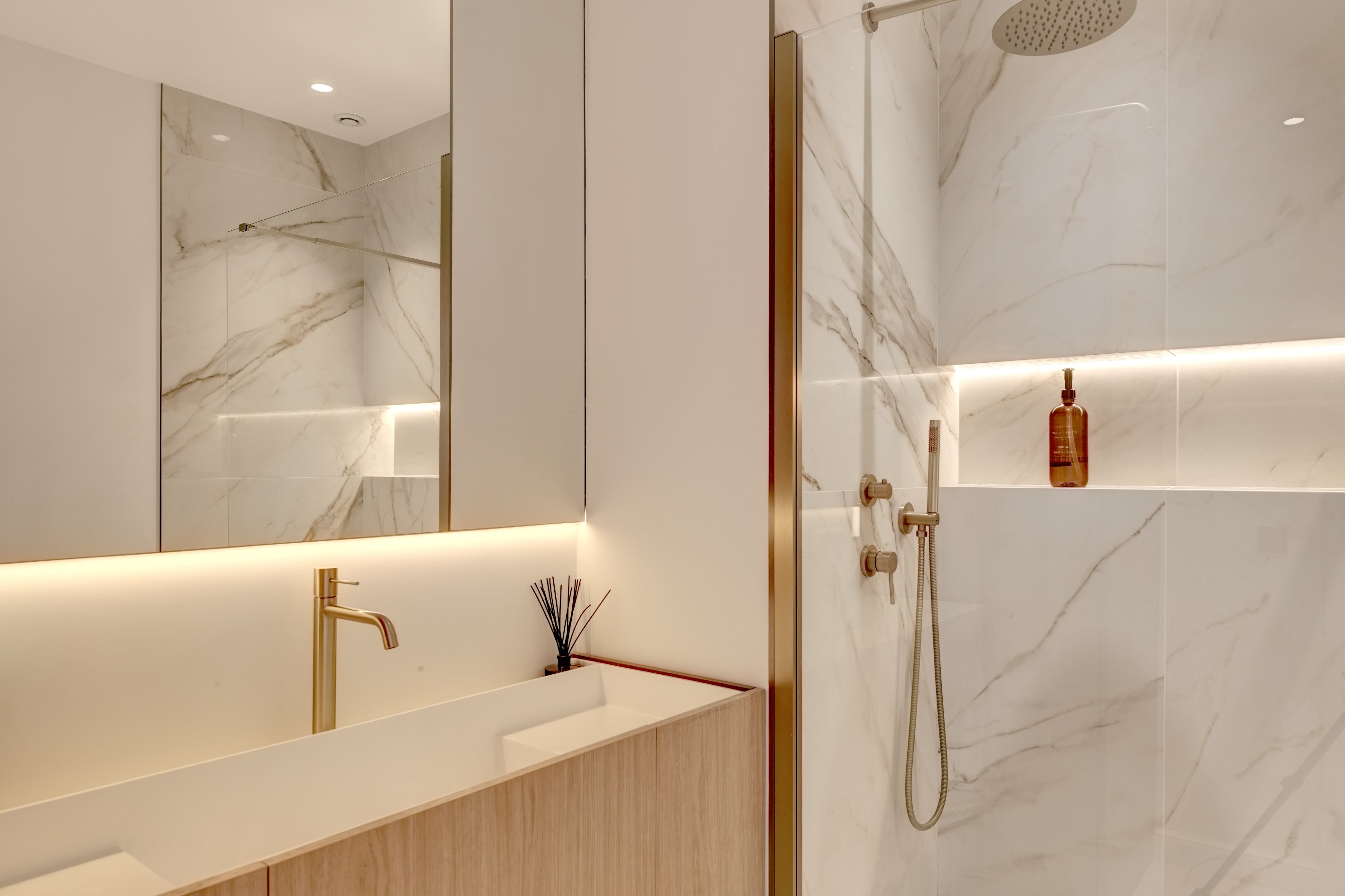  Cannes Basse Californie, renovated three bedroom apartment with balcony and par… - 物件實景