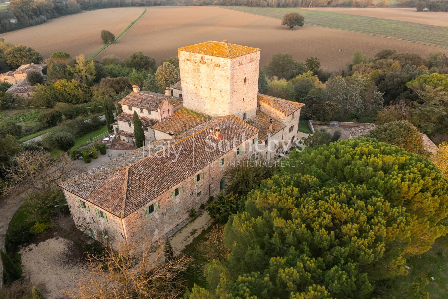  Restored country house in historic hamlet near Todi - 物件實景
