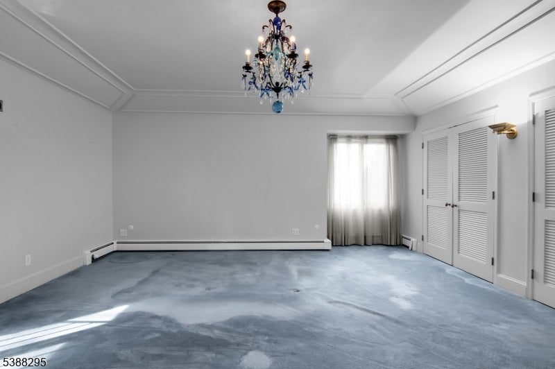 Clifton City, New Jersey, 07013, United States, 5 Bedrooms Bedrooms, ,4 BathroomsBathrooms,Residential,For Sale,1979632