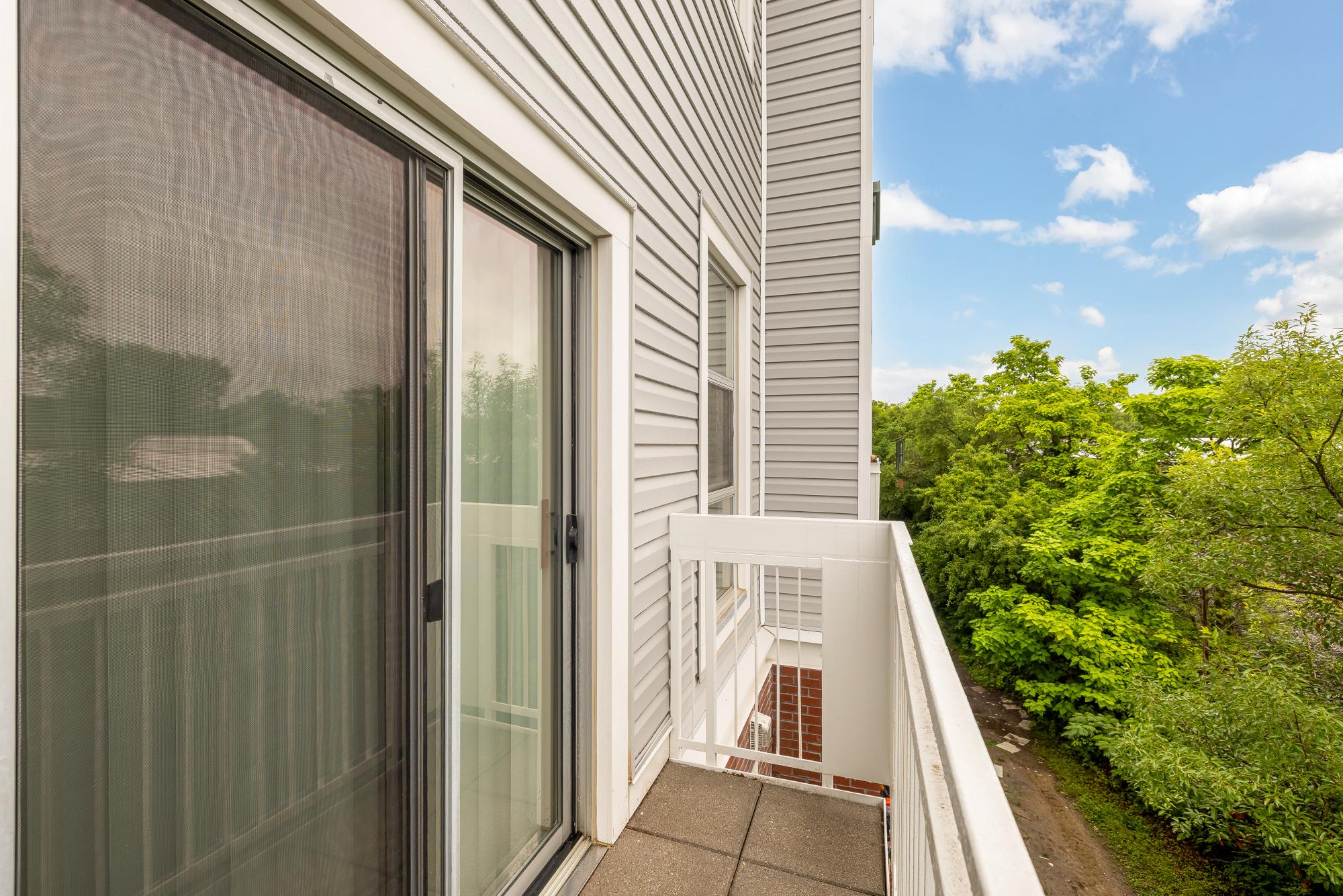  343 Cedar Street NW, Washington, DC, 20012 - 物件實景