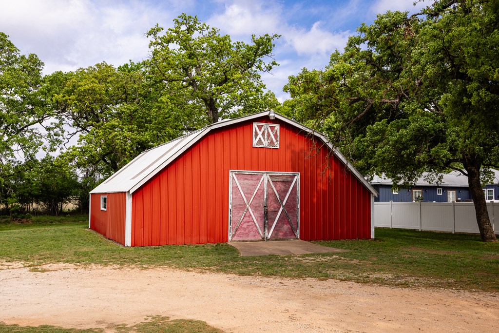 Fredericksburg, Texas, 78624, United States, 3 Bedrooms Bedrooms, ,2 BathroomsBathrooms,Residential,For Sale,1977273