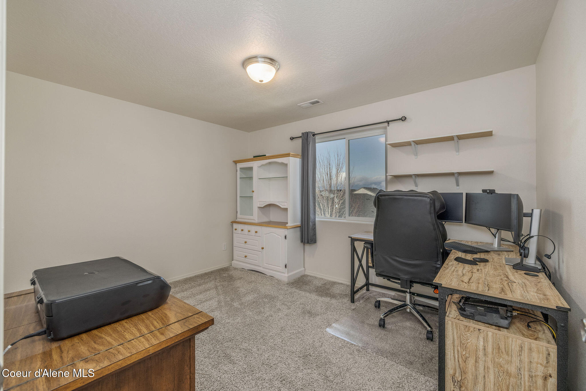 Post Falls, Idaho, 83854, United States, 3 Bedrooms Bedrooms, ,2 BathroomsBathrooms,Residential,For Sale,1996054