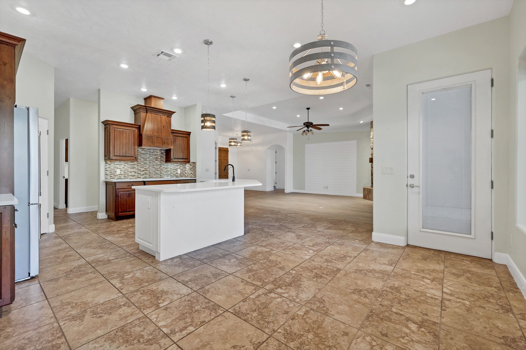  Indoor-Outdoor Living With Privacy, Space & Style In Washington Fields - 物件實景